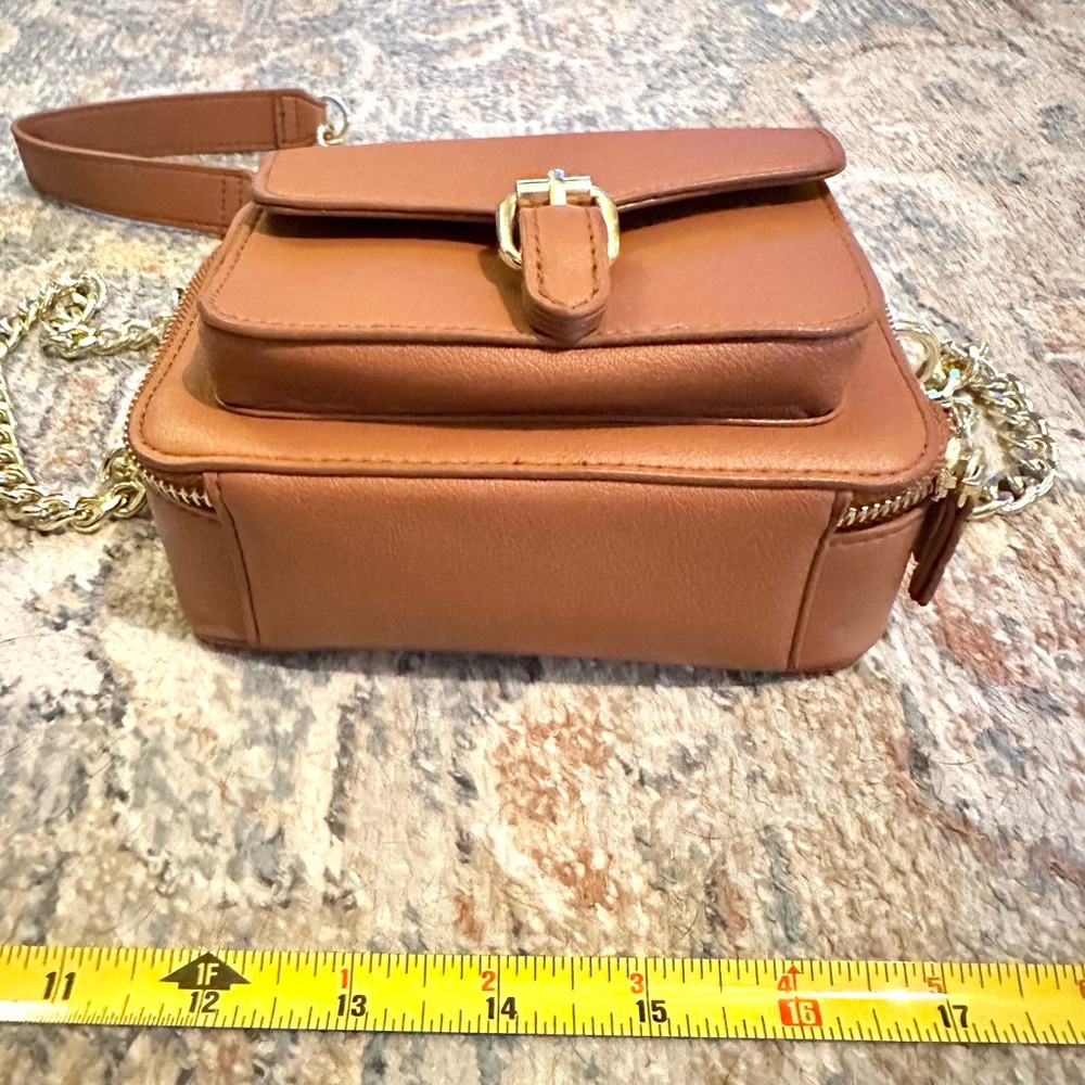 Madden Girl Crossbody Bag with Gold Chain‎ - Picture 5 of 7